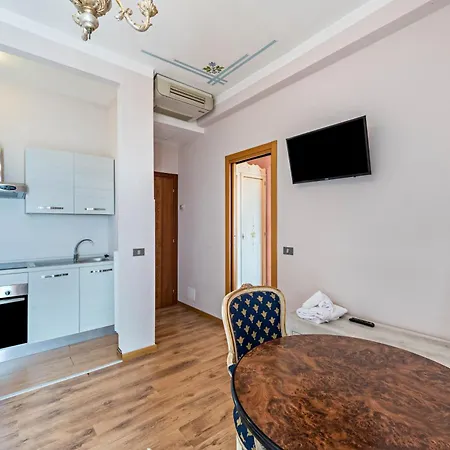 Gardasol Romantic 2 Vista מלון דירות 4*